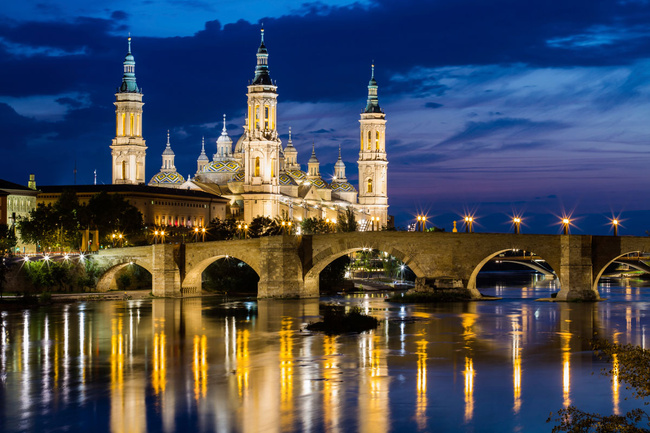 Zaragoza: en romantik gece