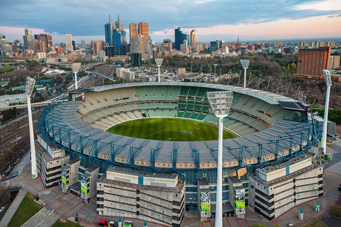 Sân cricket Melbourne - 100.024 khán giả